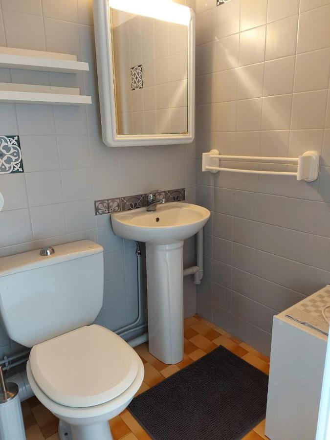 Coquet Studio Avec Belle Terrasse Apartment Ла Лонд-ле-Мор Екстериор снимка