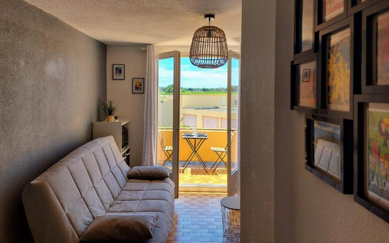 Coquet Studio Avec Belle Terrasse Apartment Ла Лонд-ле-Мор Екстериор снимка