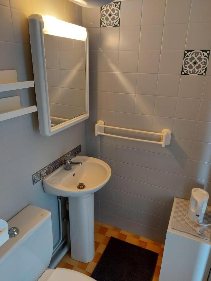 Coquet Studio Avec Belle Terrasse Apartment Ла Лонд-ле-Мор Екстериор снимка